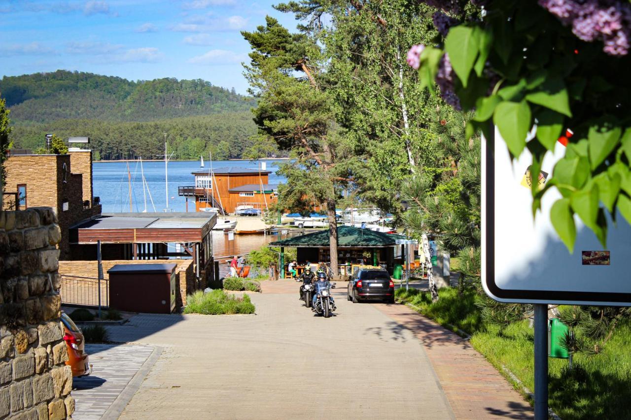Jezerni Apartman S Terasou A Saunou V Lakepark Residence Doksy  Luaran gambar